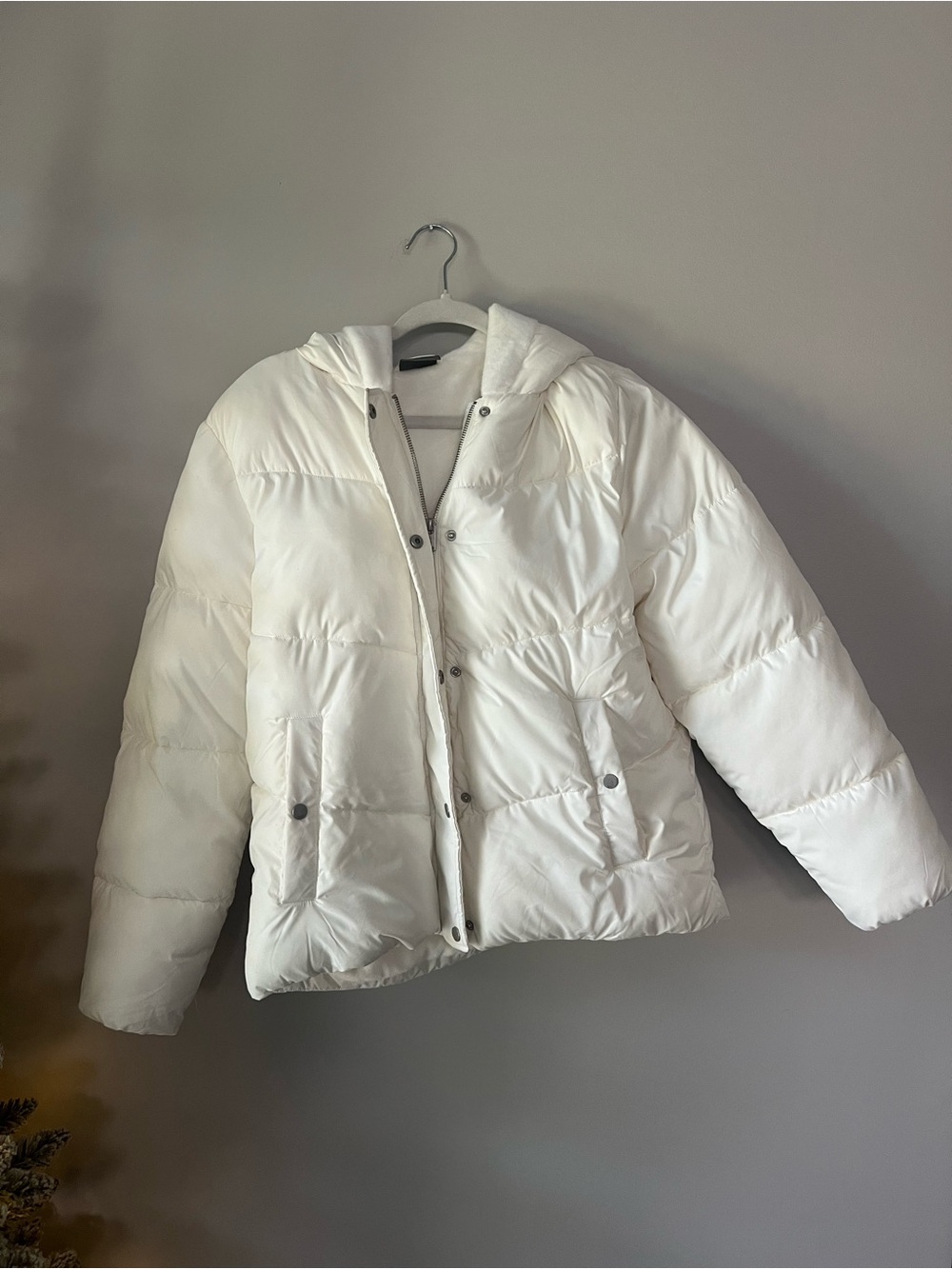32 Degrees White Hooded Puffer Jacket - Women's Insulated Coat